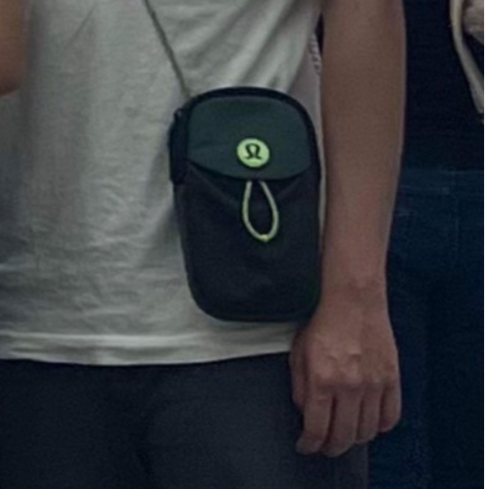Lululemon Easy Access Crossbody Bag Green Lime Mini Phone Pouch Travel Bag